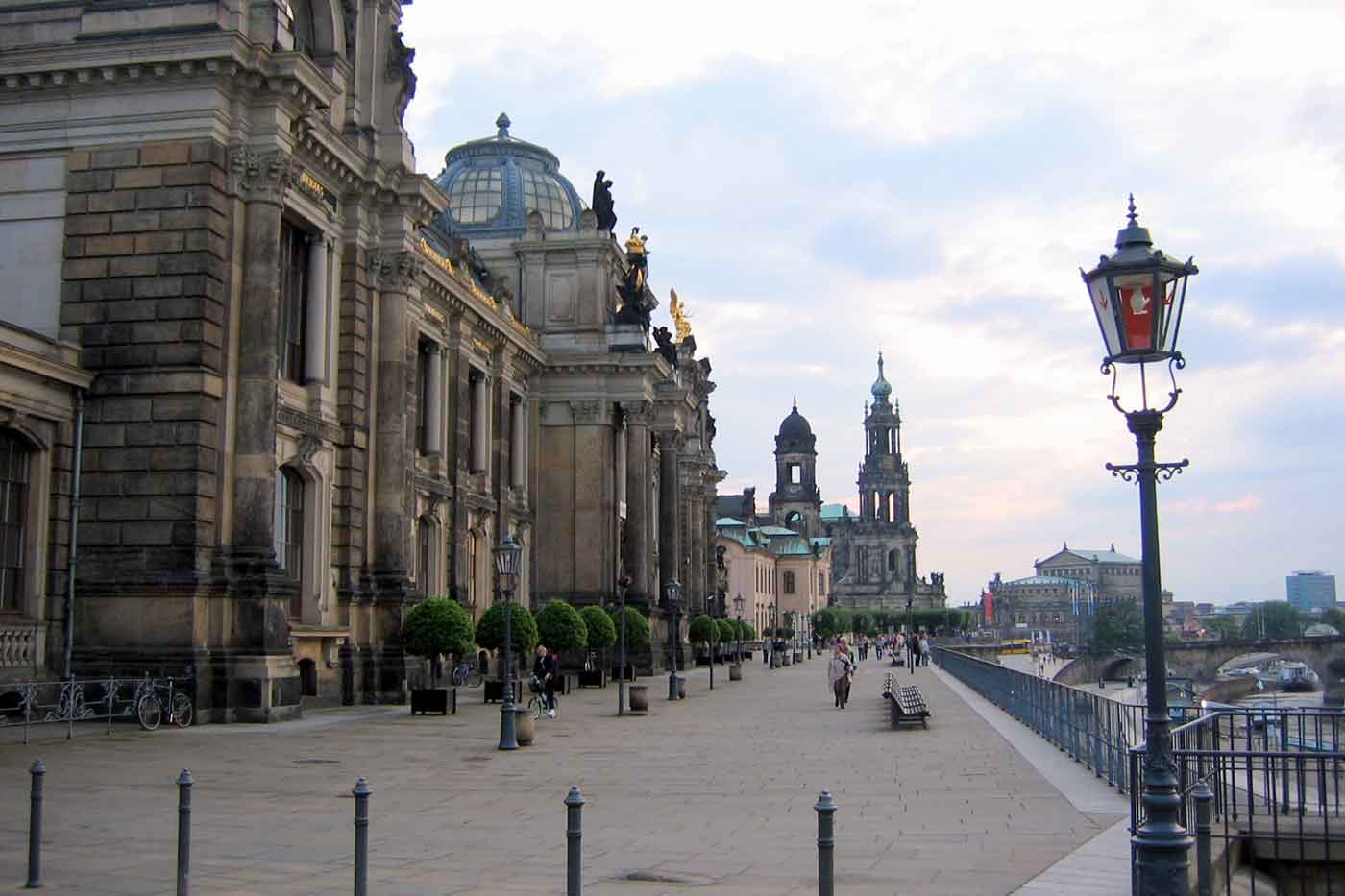 25 Marvellous Tourist Places to Visit and Things to Do in Dresden